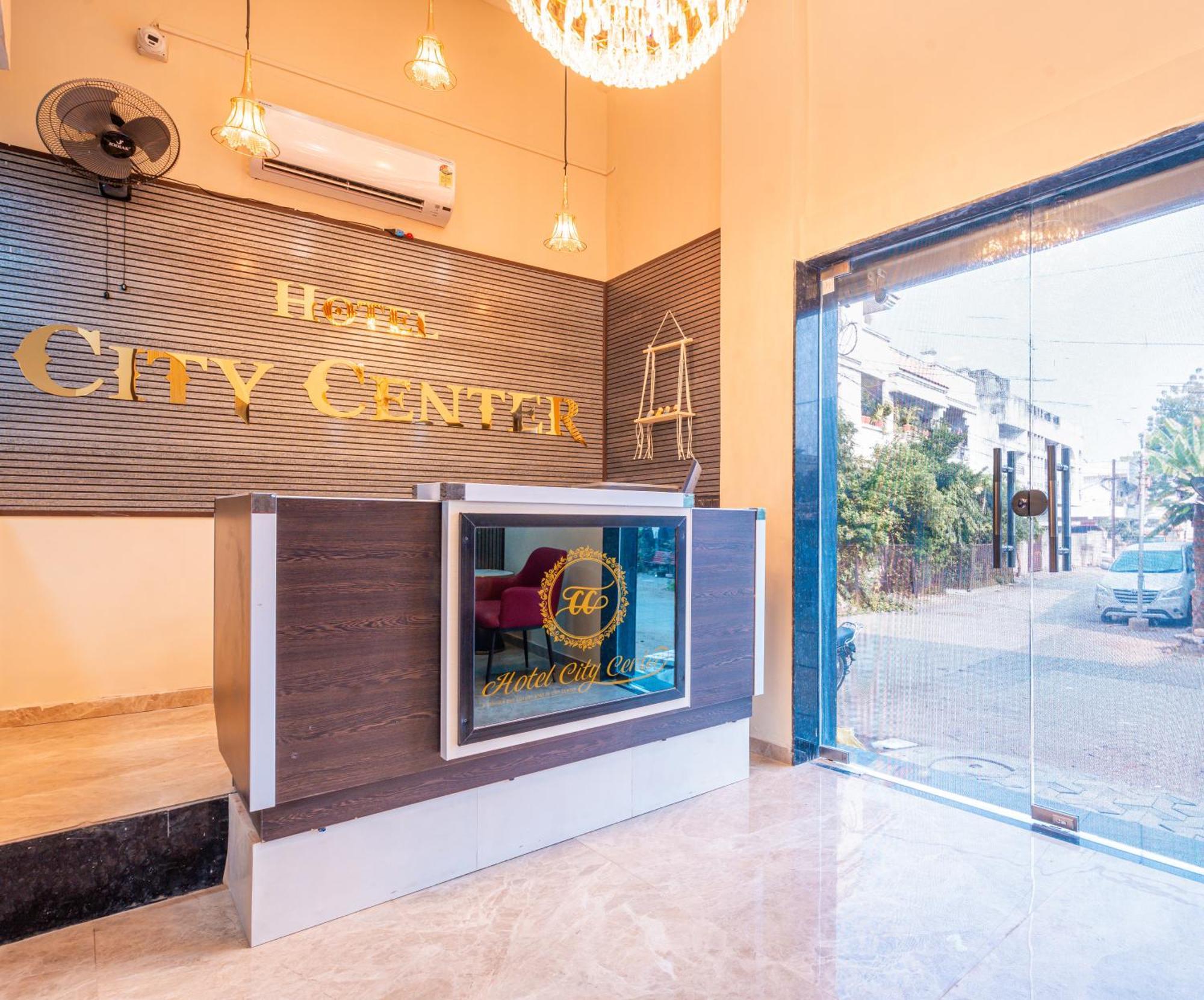 Treebo City Center Sakardarā Exterior foto